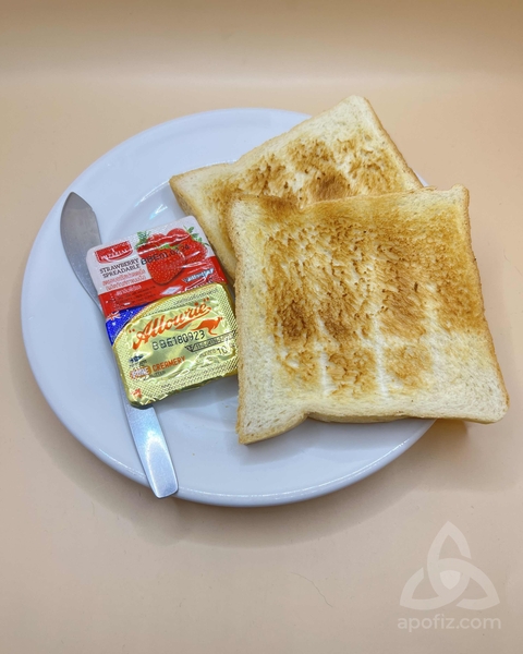 Toast butter 🧈 & jam