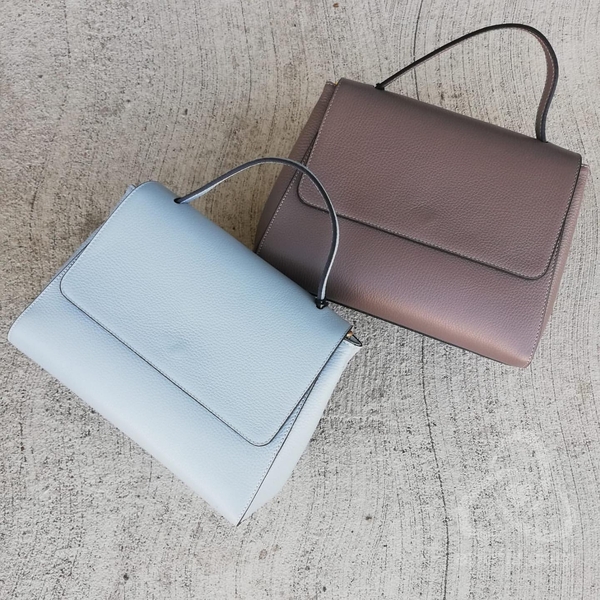 0f23eab2-9350-4127-a778-bce6d5104122.2-ccb7-4