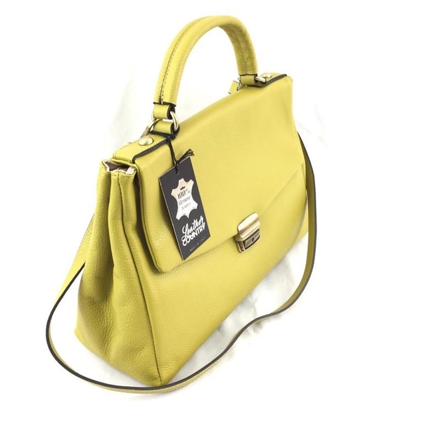 4d1b7ff0-bf1d-42e2-b304-da893e908d5a.2-ccb7-4