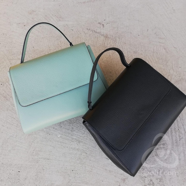 801d6840-156b-4121-885e-305a487fef01.2-ccb7-4